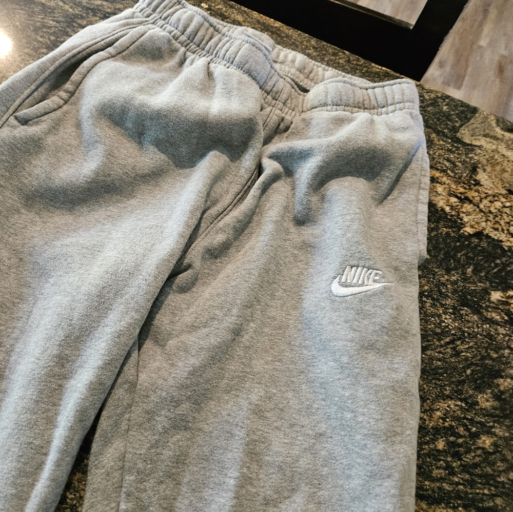 Nike XS Mens Grey sweatpants